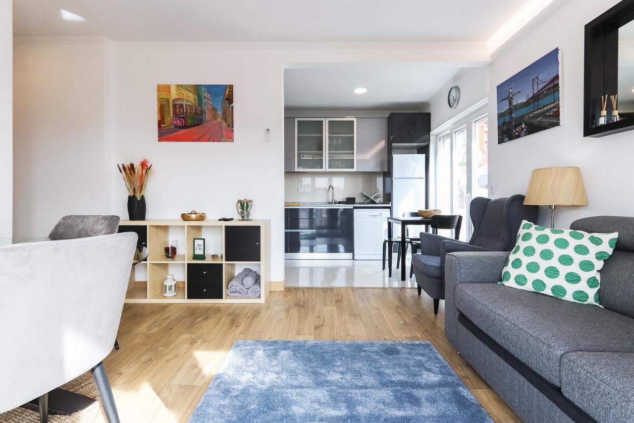 66 With Parking Place Apartment Lisbon