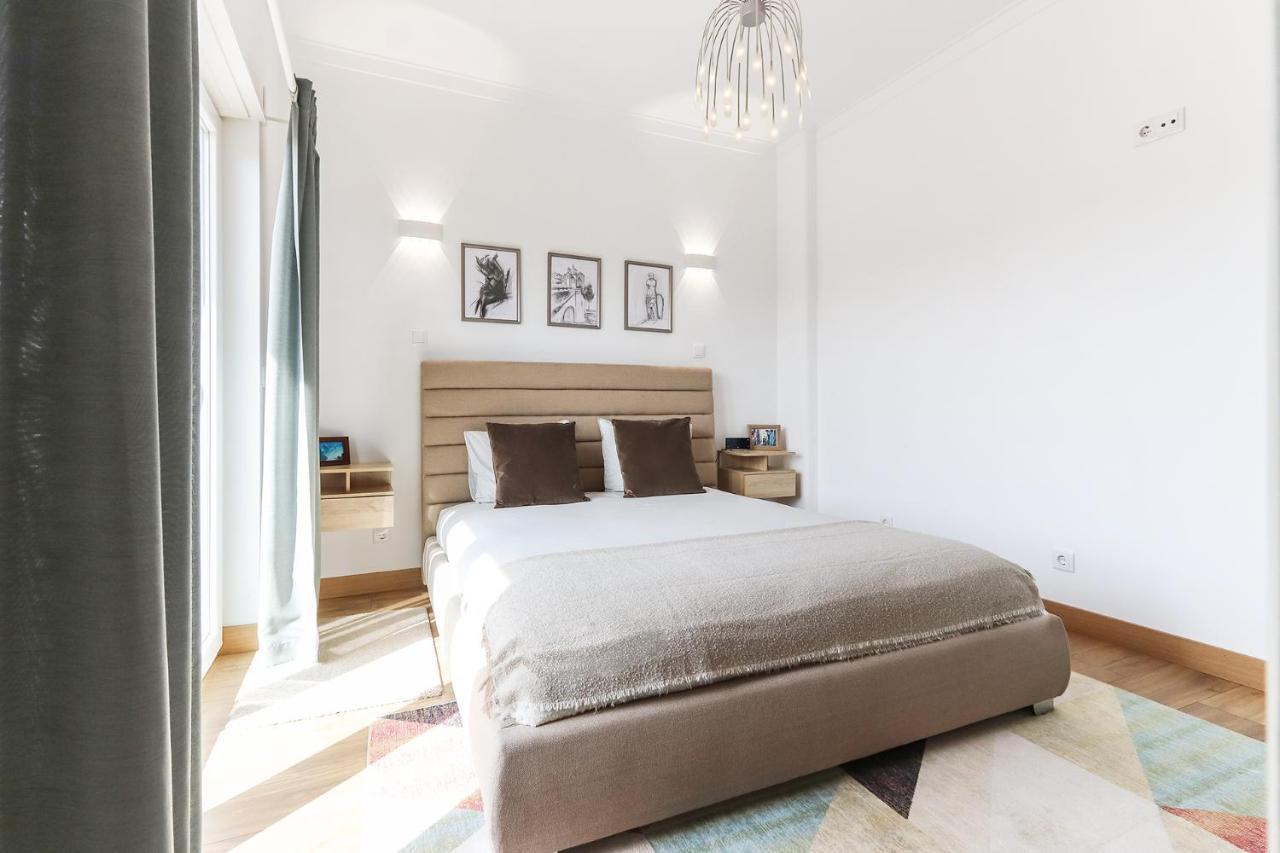 66 With Parking Place Apartment Lisbon